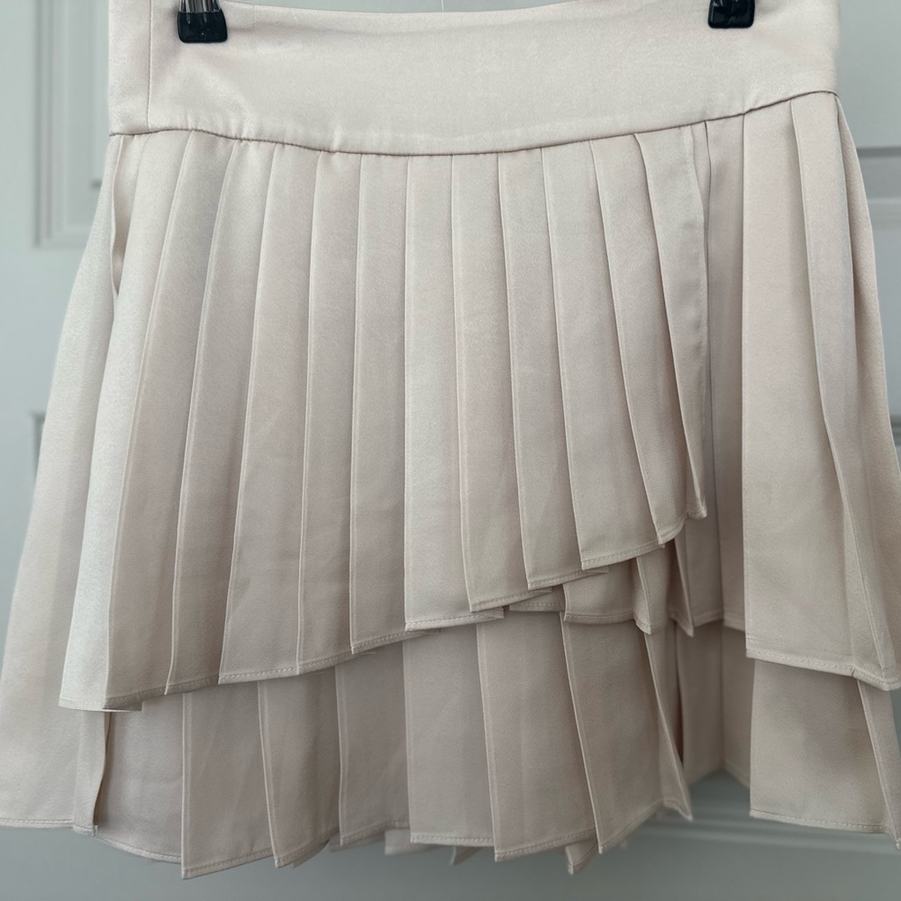 Elegant Cream Pleated Skirt